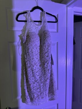Sequin Hearts White Lace Sleeveless Sheath Dress
